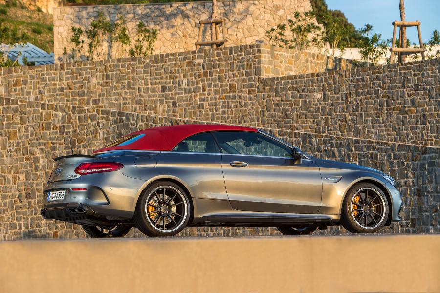  Mercedes-AMG C63 S Cabriolet 2016 года  (фото 13 из 52)